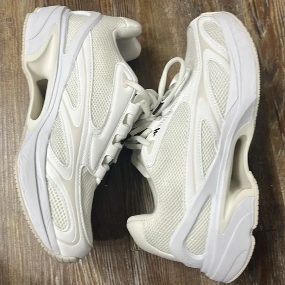 adidas by Stella McCartney Women's Sportswear 2000 Low Top Sneakers - Picture 8 of 11